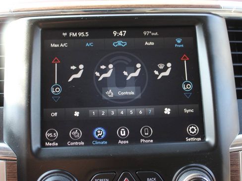 Used 2018 RAM 1500 Laramie w/ Convenience Group AWD/4WD image 24