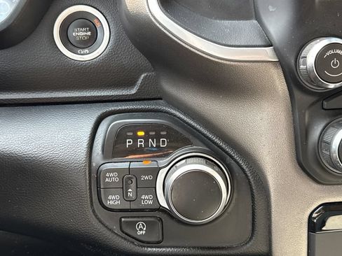 Used 2020 RAM 1500 Big Horn AWD/4WD image 26