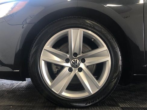 Used 2017 Volkswagen CC Sport image 18
