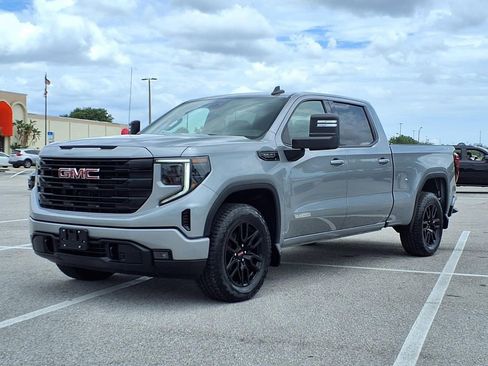 Used 2024 GMC Sierra 1500 Elevation w/ Max Trailering Package AWD/4WD image 3
