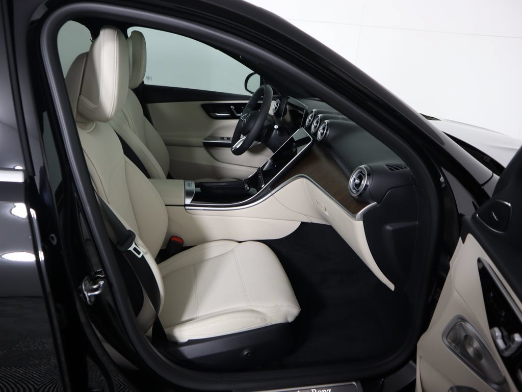 Used 2026 Mercedes-Benz C 300 Sedan image 21