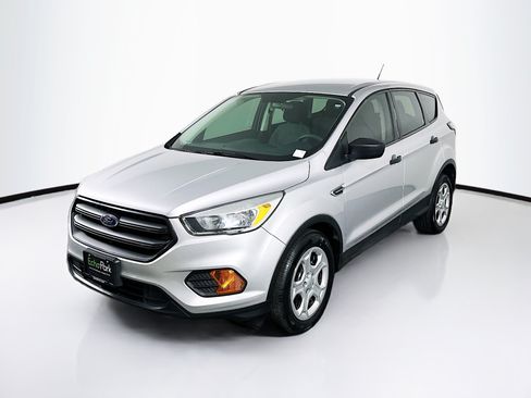 Used 2017 Ford Escape S FWD image 3