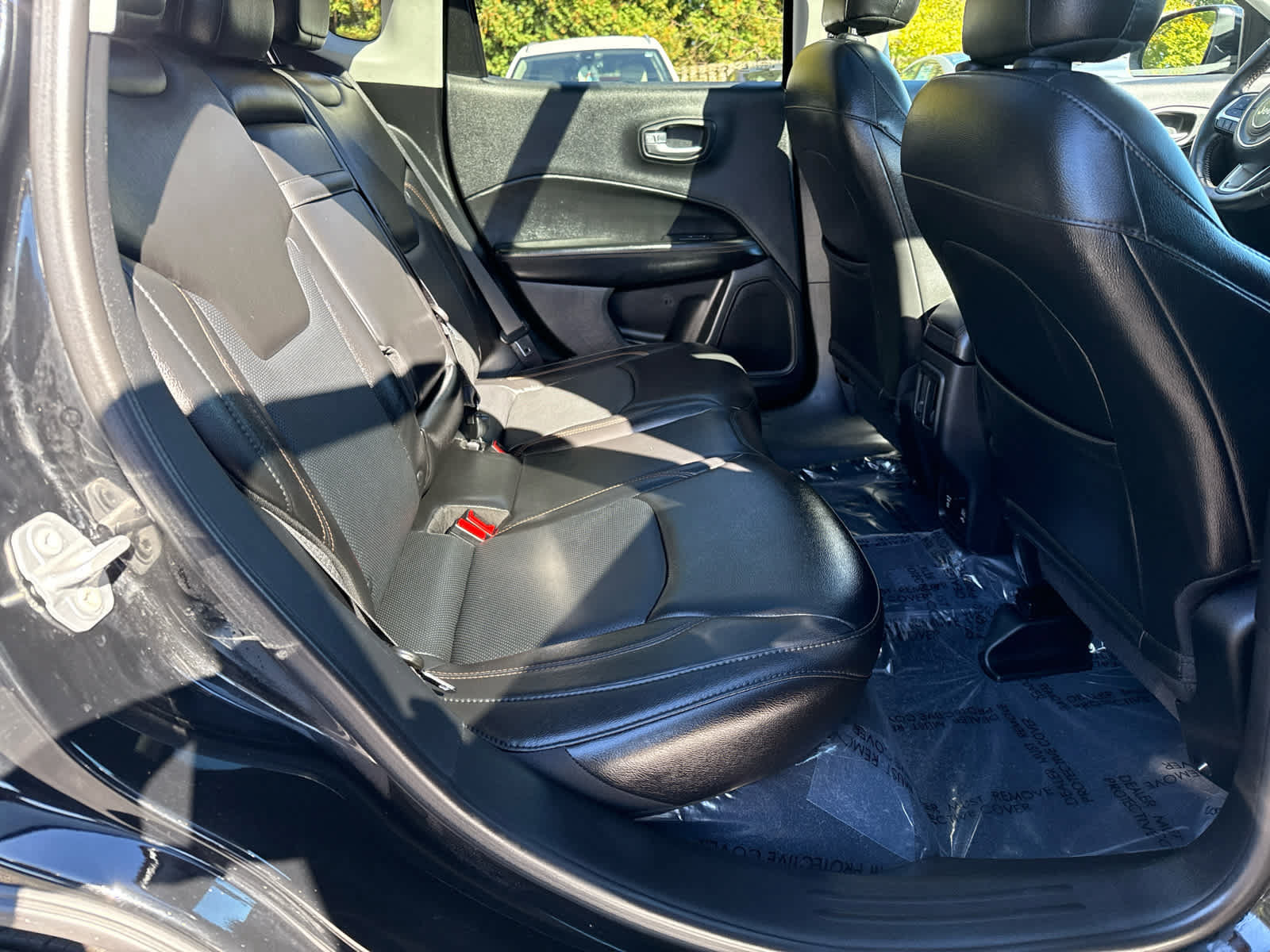 Used 2018 Jeep Compass Limited AWD/4WD image 14