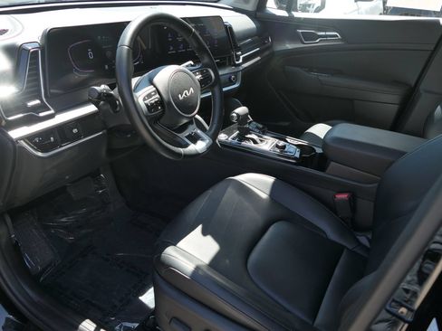 Used 2023 Kia Sportage EX FWD image 12