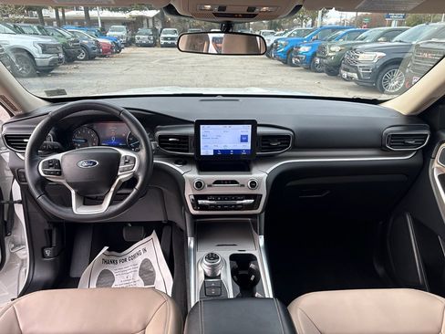 Used 2023 Ford Explorer XLT w/ Equipment Group 202A image 17