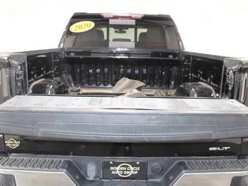 Used 2020 GMC Sierra 1500 SLT w/ SLT Premium Package image 21