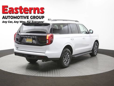 Used 2025 Ford Expedition Active AWD/4WD image 40