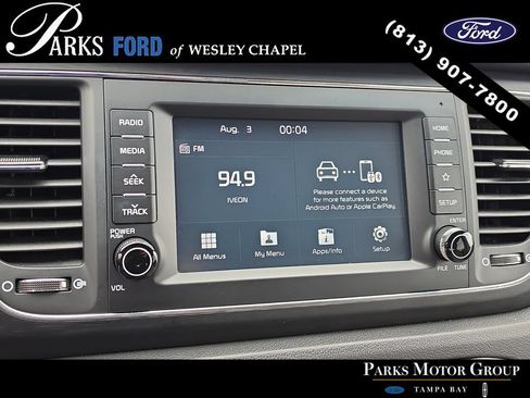 Used 2021 Kia Sedona LX FWD image 21