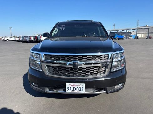 Used 2017 Chevrolet Tahoe LT w/ Luxury Package AWD/4WD image 2