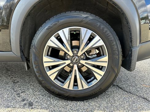 Used 2022 Nissan Rogue SV image 19