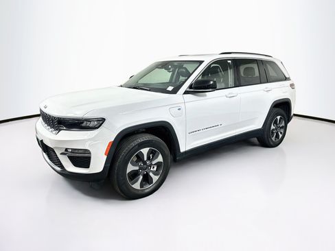 Used 2022 Jeep Grand Cherokee Limited 4xe AWD/4WD image 3