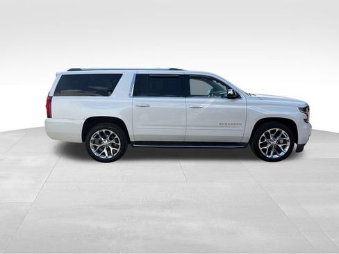 Used 2017 Chevrolet Suburban Premier AWD/4WD image 2