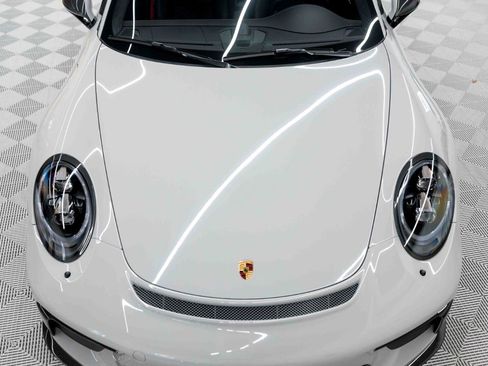 Used 2018 Porsche 911 GT3 RWD image 18