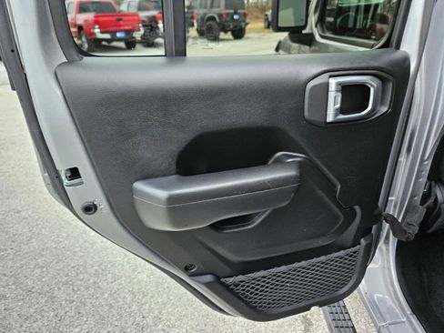 Used 2020 Jeep Wrangler Unlimited Sport S image 25