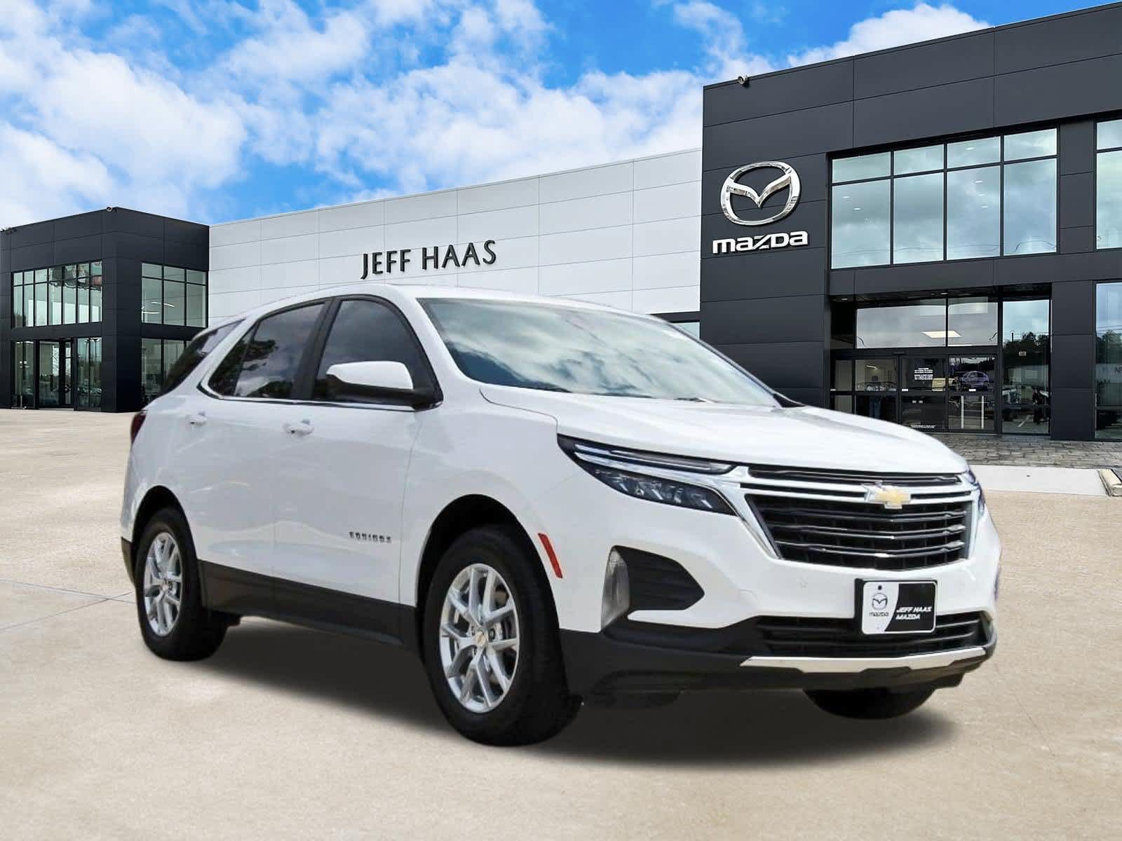 Used 2024 Chevrolet Equinox LT FWD image 4