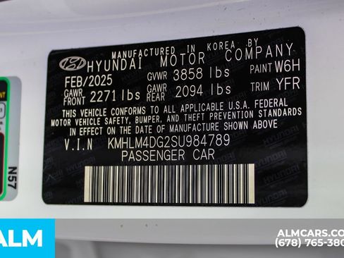 Used 2025 Hyundai Elantra Sport image 37