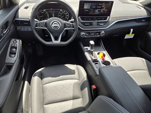 New 2026 Nissan Altima 2.5 SV w/ SV Premium Package FWD image 10