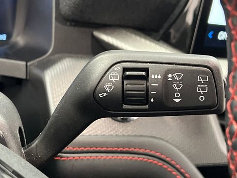 Used 2025 Ford Explorer ST-Line w/ ST-Line Street Pack image 52