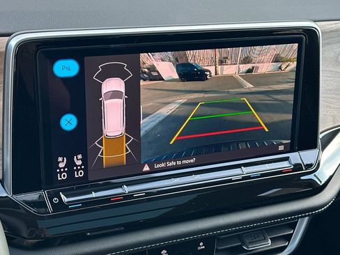 New 2026 Volkswagen Atlas SE image 18