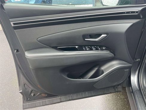 Used 2023 Hyundai Tucson Limited w/ Cargo Package image 17