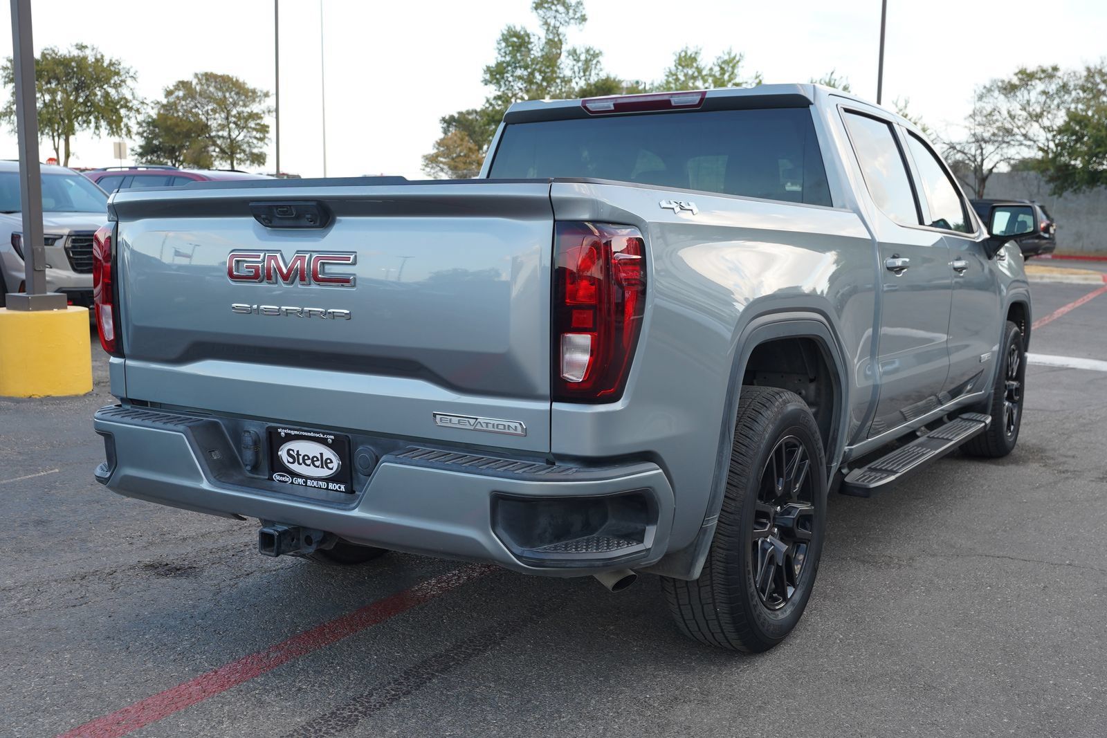 Used 2024 GMC Sierra 1500 Elevation AWD/4WD image 5