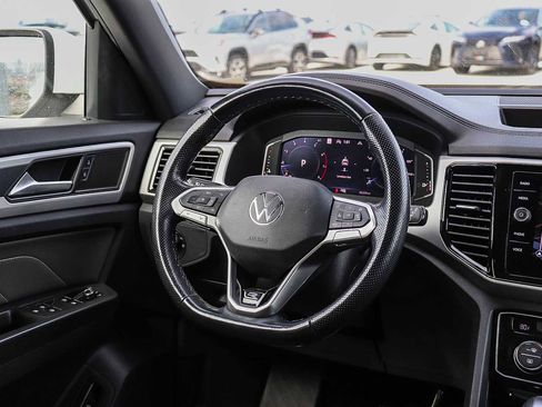 Used 2022 Volkswagen Atlas Cross Sport SEL R-Line image 16