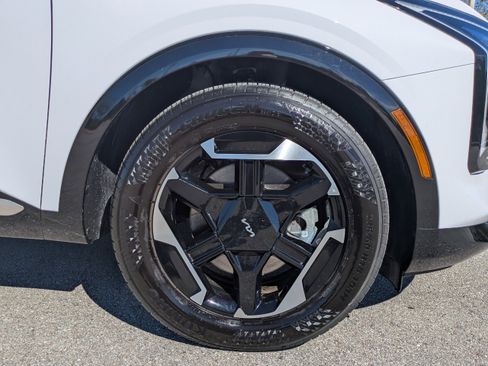 Certified 2026 Kia Sportage SX image 11