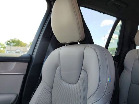 New 2026 Volvo XC90 B6 Ultra image 23