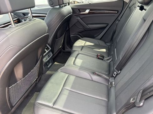 Used 2018 Audi Q5 2.0T Premium Plus w/ Premium Plus Package AWD/4WD image 12