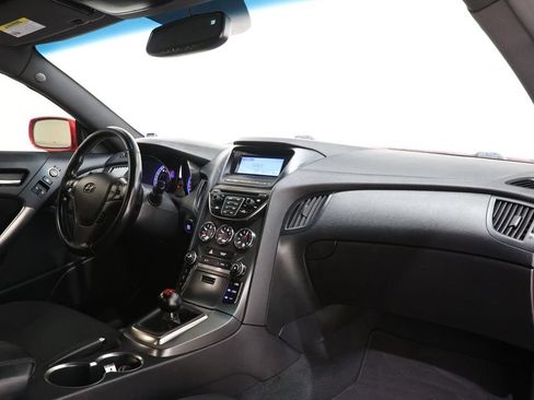 Used 2015 Hyundai Genesis 3.8 RWD image 14