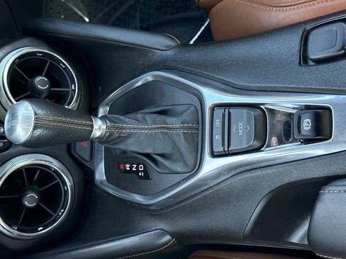 Used 2016 Chevrolet Camaro LT image 25