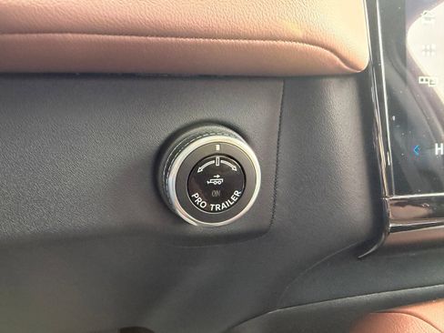 New 2025 Lincoln Navigator L Reserve image 36