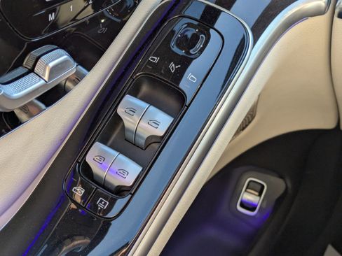 Certified 2023 Mercedes-Benz S 500 4MATIC image 28