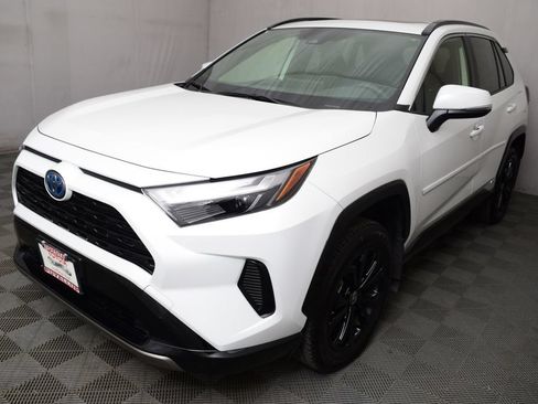 Certified 2023 Toyota RAV4 SE w/ Convenience Package AWD/4WD image 1