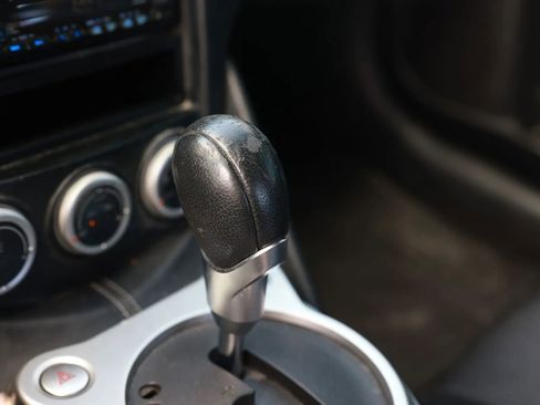 Used 2009 Nissan 370Z Coupe image 37