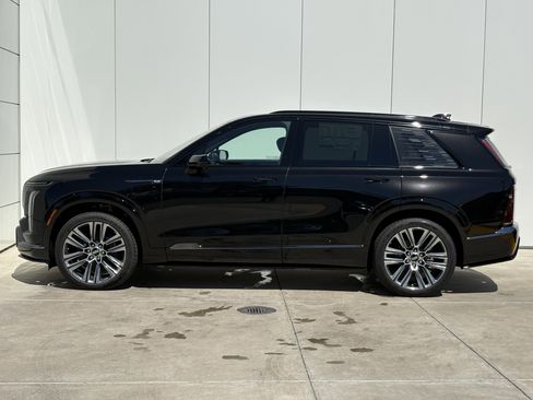 New 2026 Cadillac Vistiq Platinum image 4