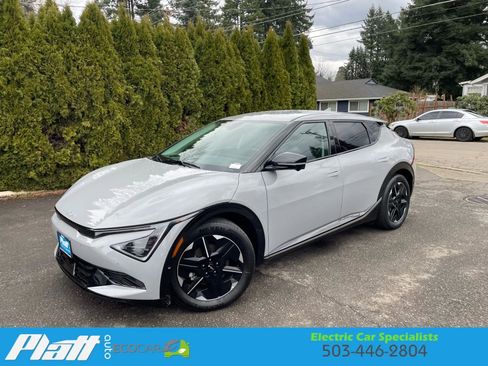 Used 2025 Kia EV6 Wind image 3