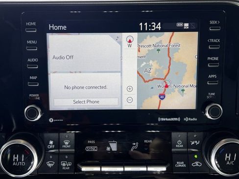 Certified 2021 Toyota Highlander XLE image 29