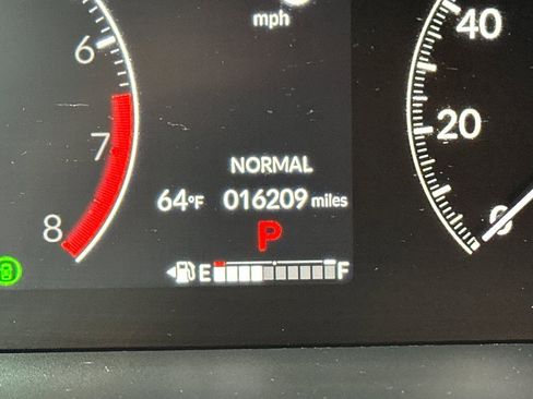 Used 2024 Honda Pilot EX-L image 28