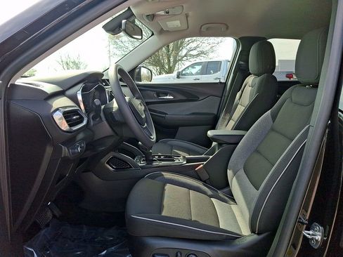 Used 2023 Chevrolet TrailBlazer LT w/ Convenience Package image 13