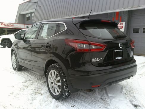 Used 2020 Nissan Rogue Sport S w/ Appearance Package image 3