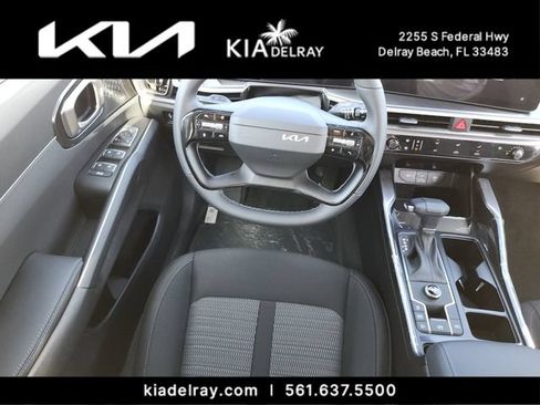 New 2026 Kia Sorento LX FWD image 12