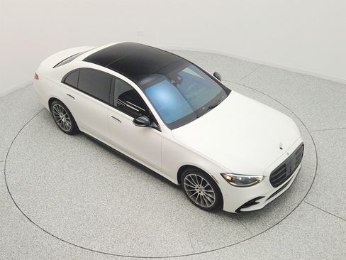 Used 2025 Mercedes-Benz S 580 4MATIC Sedan image 24