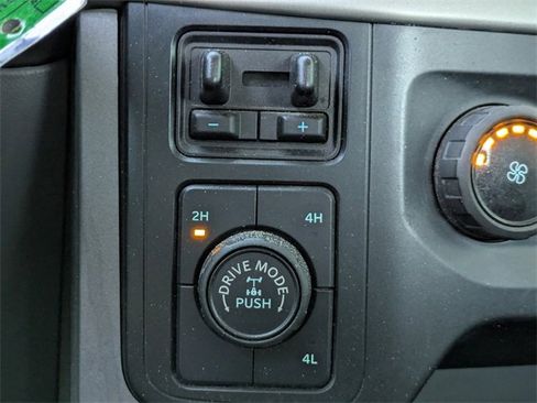 Used 2021 Ford F150 XLT w/ Trailer Tow Package image 30