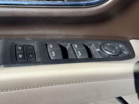 Used 2022 GMC Yukon SLT AWD/4WD image 23