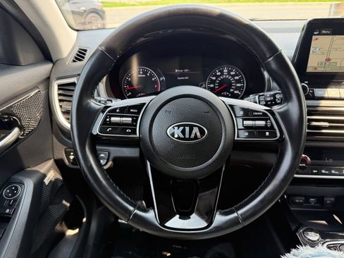Used 2021 Kia Seltos SX AWD/4WD image 12