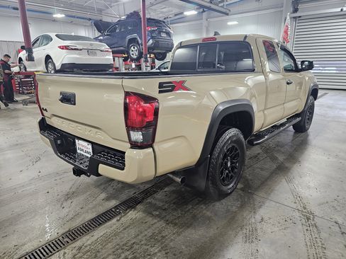 Certified 2020 Toyota Tacoma SR w/ SX Package image 4