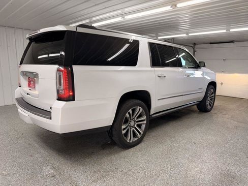 Used 2019 GMC Yukon XL Denali w/ Denali Ultimate Package AWD/4WD image 6
