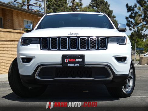 Used 2019 Jeep Grand Cherokee Limited w/ Luxury Group II AWD/4WD image 17
