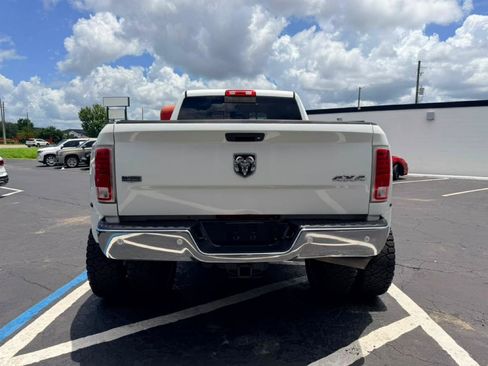 Used 2017 RAM 3500 Laramie w/ Convenience Group AWD/4WD image 6